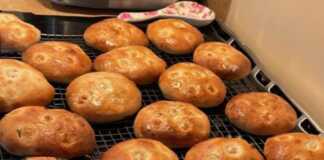 Κρητικά γλυκά ψωμάκια με μαστίχα