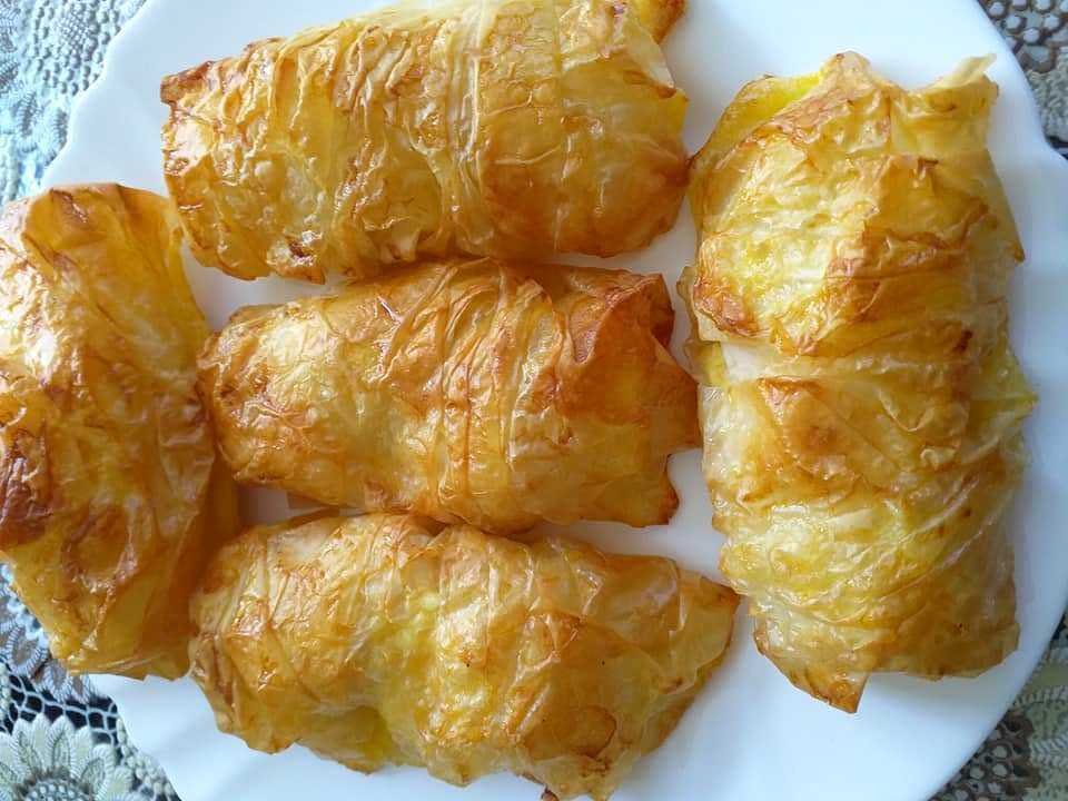 tyropitakia Τραγανά τυροπιτάκια