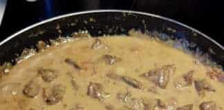 Συκώτι σε κρεμώδη σάλτσα με μανιτάρια