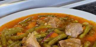 Κοκκινιστά με φασολάκια χλωρά με κρέας