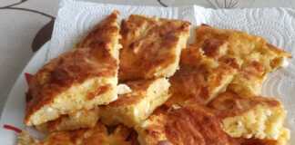 Αυτοσχέδια πίτα με φύλλο κρούστας, ψημένη σε ταψί, με χρυσαφένια και τραγανή επιφάνεια