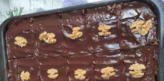 Kαρυδόπιτα με σοκολάτα