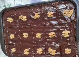 Kαρυδόπιτα με σοκολάτα