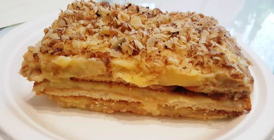 keikMpiskotouKrema1 Κέικ μπισκότου με σπιτική κρέμα