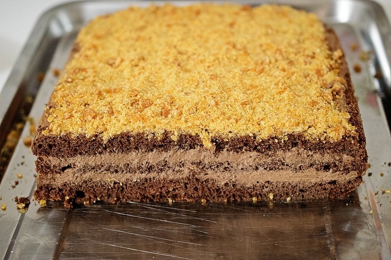 keikSokolatasAmigdalo Kέικ σοκολάτας με τραγανό αμύγδαλο