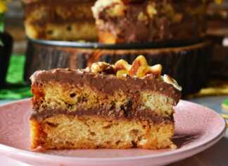 Τούρτα με το πασχαλινό τσουρέκι