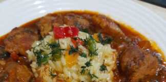 Πικάντικο Κοκκινιστό με ρύζι…. Πικάντικο Κοκκινιστό με ρύζι