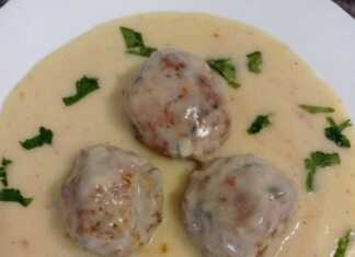 Κοτοκεφτέδες με λευκή Σάλτσα