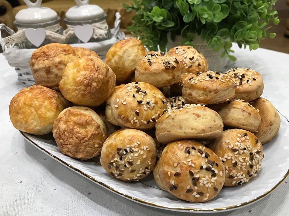 psomakia Αφράτα Ψωμάκια με τυρί