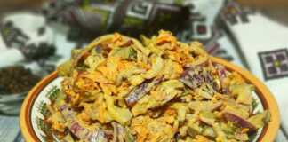 Σαλάτα Κοτόπουλου με dressing μαγιονέζας με αυγό