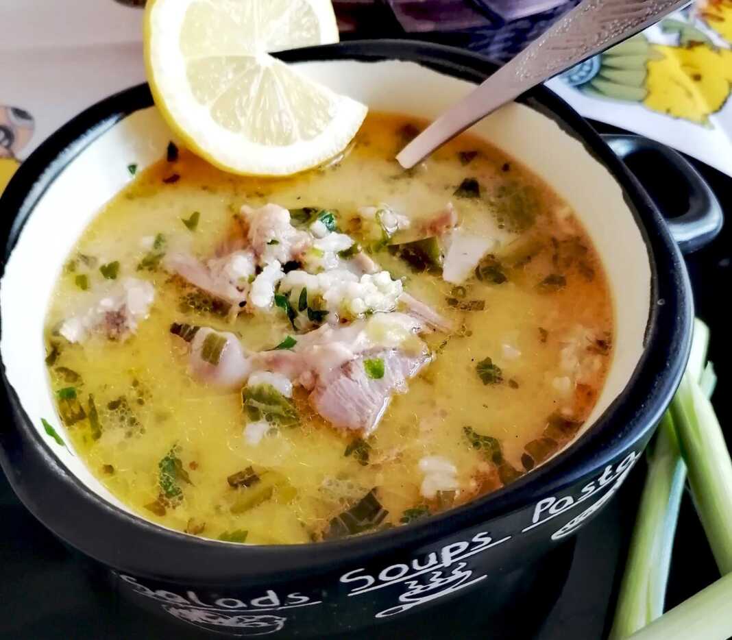 Αυγολέμονο σούπα αρνιού 