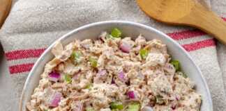 Τονοσαλάτα με dressing γιαουρτιού