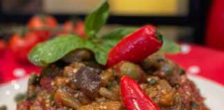 Τουρλού Μελιτζανας με τσίλι