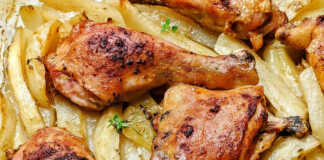 Ένα ταψί ψητό κοτόπουλο με πατάτες