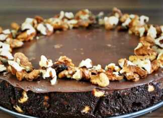 Γρήγορο και εύκολο μπισκοτογλυκό χωρίς ψήσιμο Μπισκοτογλυκό με καρύδι