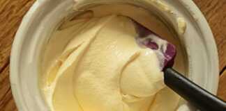 Σπιτικό παγωτό με καραμελωμένο ζαχαρούχο γάλα