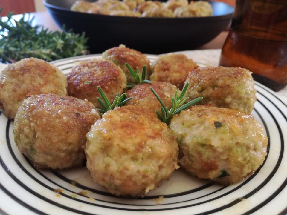 keftedesMpiras Κεφτεδάκια μεθυσμένα