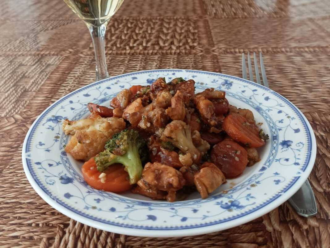 kotopouloLaxanika Κοτόπουλο με λαχανικά