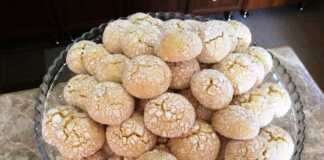 Κρακελέ κουλουράκια με φλούδα πορτοκαλιού Κρακελέ κουλουράκια με φλούδα πορτοκαλιού