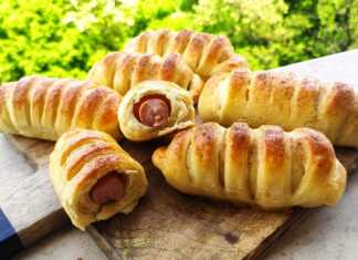 Μαλακά λουκανικοπιτάκια.