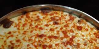 Πατατομανιταρόπιτα με Κιμά, εύκολο και χορταστικό φαγητό.