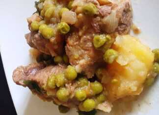 Μοσχάρι κατσαρόλας με πατάτα και αρακά…η σάλτσα είναι φανταστική Μοσχάρι κατσαρόλας με πατάτα και αρακά