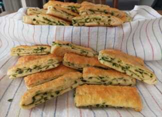 Μπαστουνάκια με σπανακι και τυρι