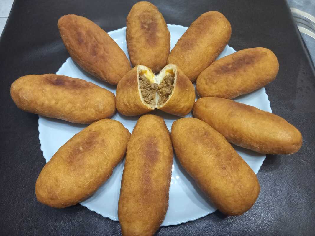 πιροσκί με κιμά