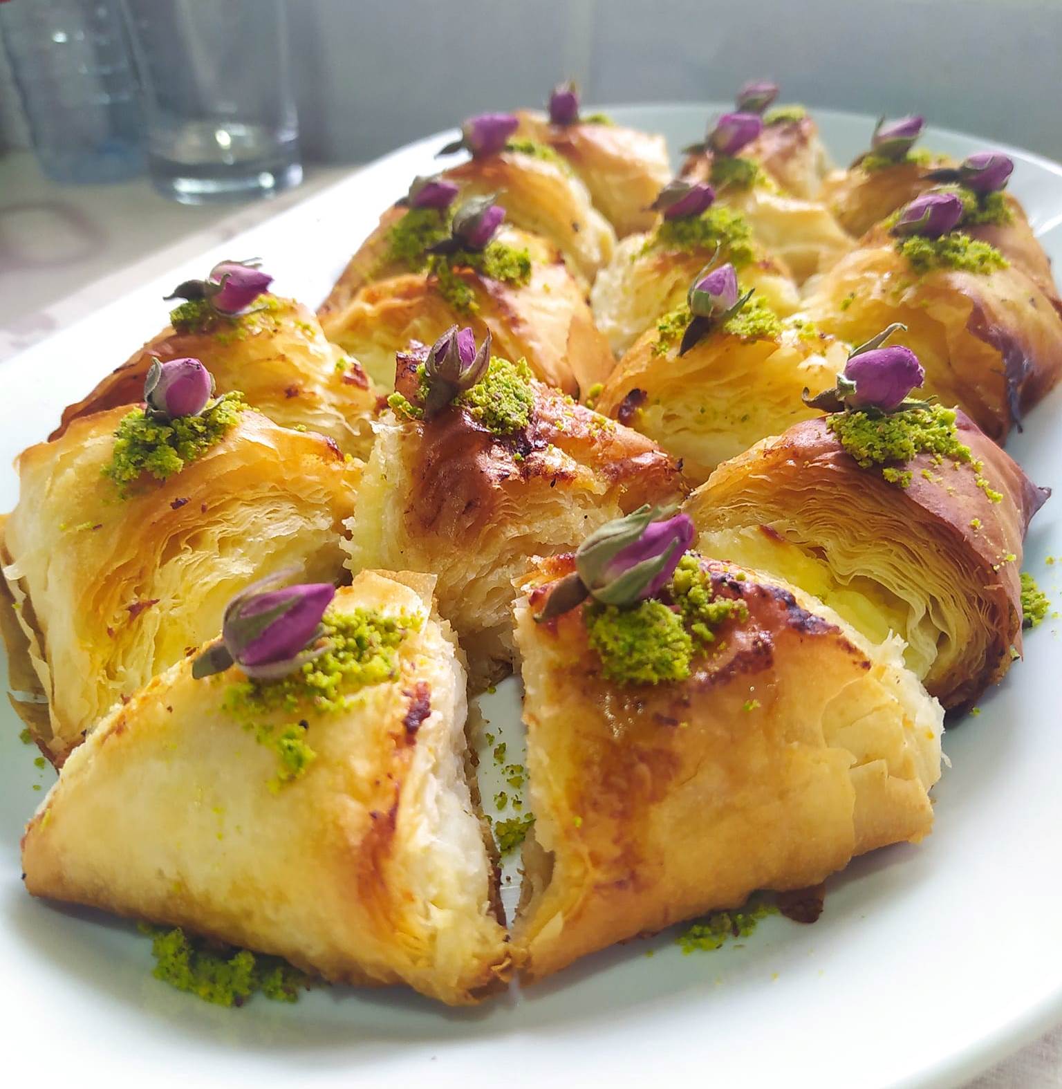 Τρίγωνα γαλακτομπουρεκάκια