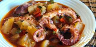 Χταπόδι βραστό με πατάτες