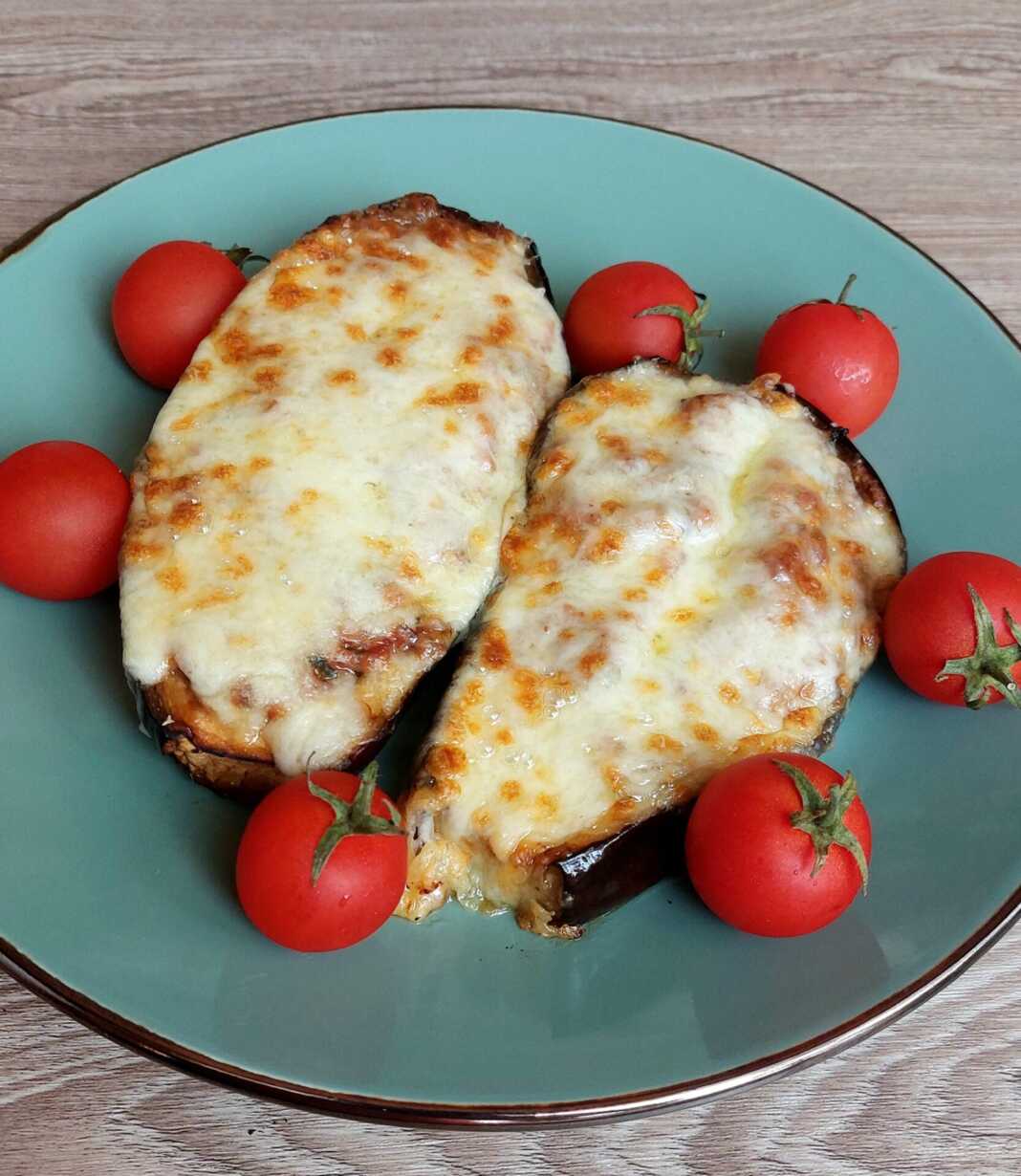 Μελιτζάνες γεμιστές βάρκες με κιμά