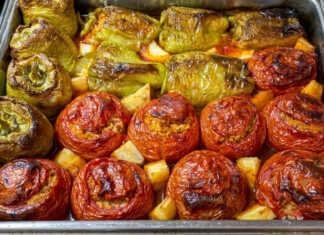 Ενα ταψί Νηστίσιμα  γεμιστά