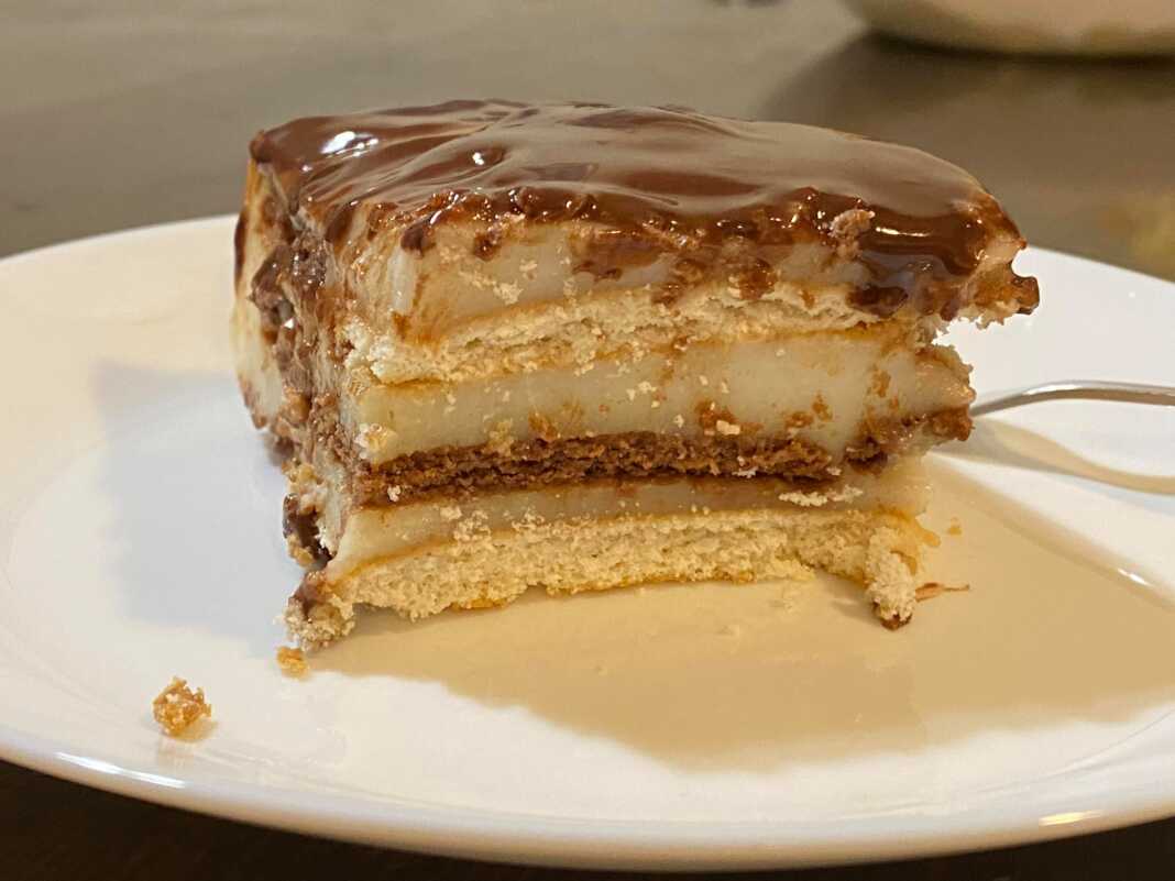 Κέικ μπισκότων με κρέμα βανίλιας