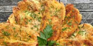 Κόκκινες γεμιστές πιπεριές πανέ Κόκκινες γεμιστές πιπεριές πανέ