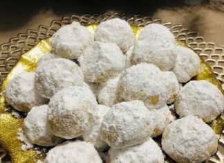 Kουραμπιέδες με βούτυρο γάλακτος, αμύγδαλο και μαστίχα