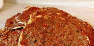 Λαχματζούν: η πίτσα της Ανατολής Λαχματζούν