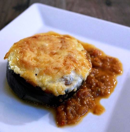 melitzanaTaskempap Μελιτζάνες γεμισμένες με τας κεμπάπ