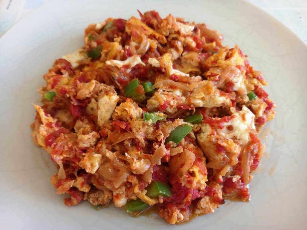 Ντοματοκαγιανας