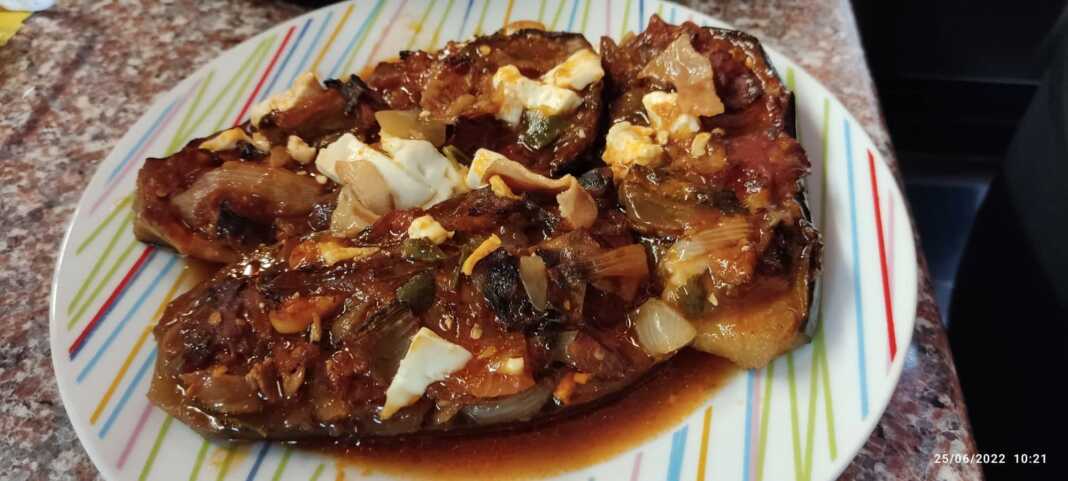 papoutsakia Ιμαμ μπαιλντί με μπεικον