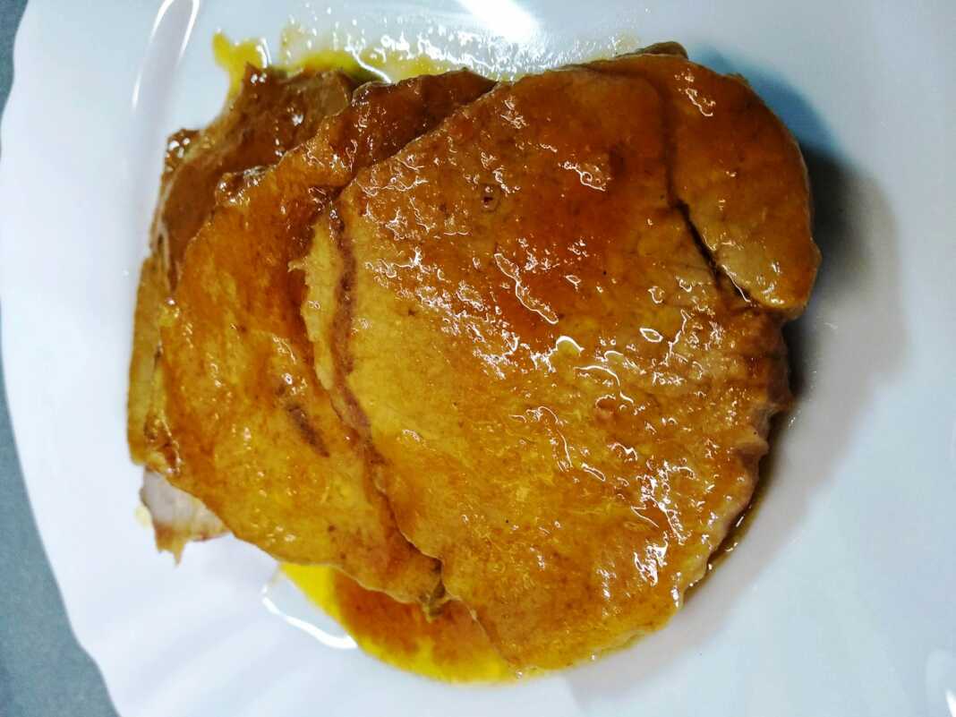 Ψητό κατσαρόλας με μέλι και πορτοκάλι