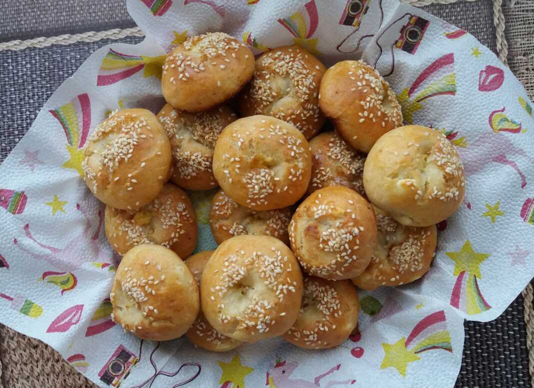 Τυρoμπουκιές