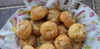 Τυρoμπουκιές