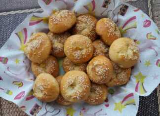 Τυρoμπουκιές