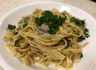 Ζυμαρικά με κρεμώδη σάλτσα μανιταριών