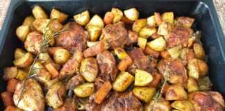 Μπαχαράτο Κοτόπουλο με πατάτες στο φούρνο.