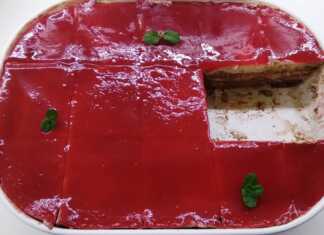 Κέικ μπισκότου με βατόμουρο και σοκολάτα