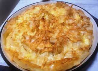 Πίτα με αυγά, τυρί και κίτρινο τυρί