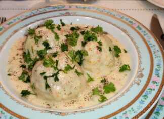 Γιουβαρλάκια σε λευκή σάλτσα