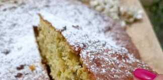 Κέικ με άνθη ακακίας Κέικ με άνθη ακακίας