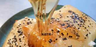 Το περίφημο ελληνικό σαγανάκι…ένα γλυκό και αλμυρό μείγμα. Το περίφημο ελληνικό σαγανάκι.